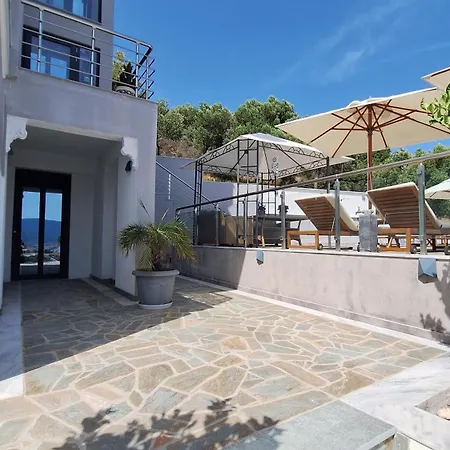 Hotel Thea Sarti