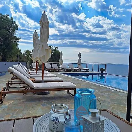 Hotel Thea 3*