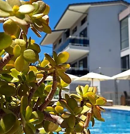 Hotel Thea
