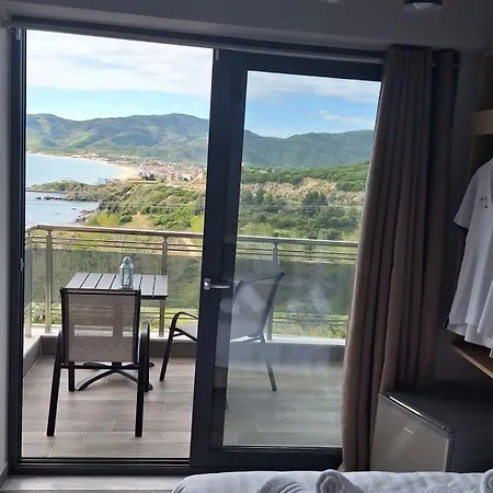 Thea Hotel